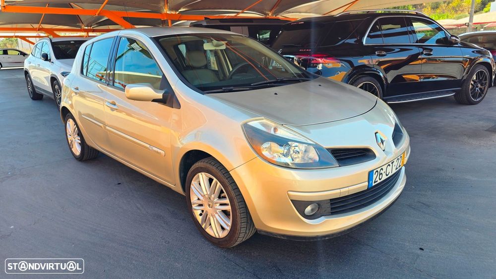 Renault Clio 1.6 16V Initiale Aut. - 19