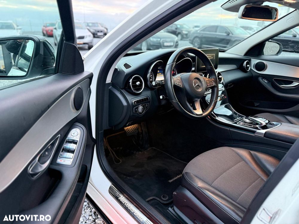 Mercedes-Benz C 220 d 4Matic T 9G-TRONIC Exclusive - 10
