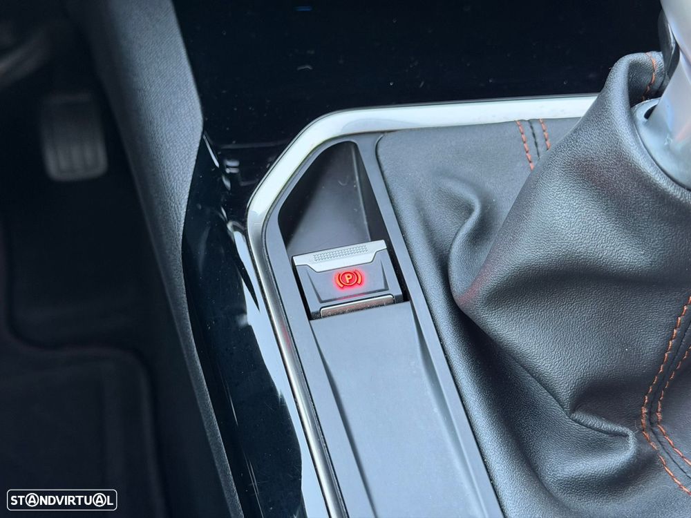 Peugeot 3008 1.5 BlueHDi Active - 43