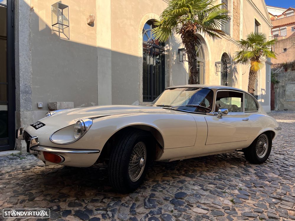 Jaguar E-Type - 8