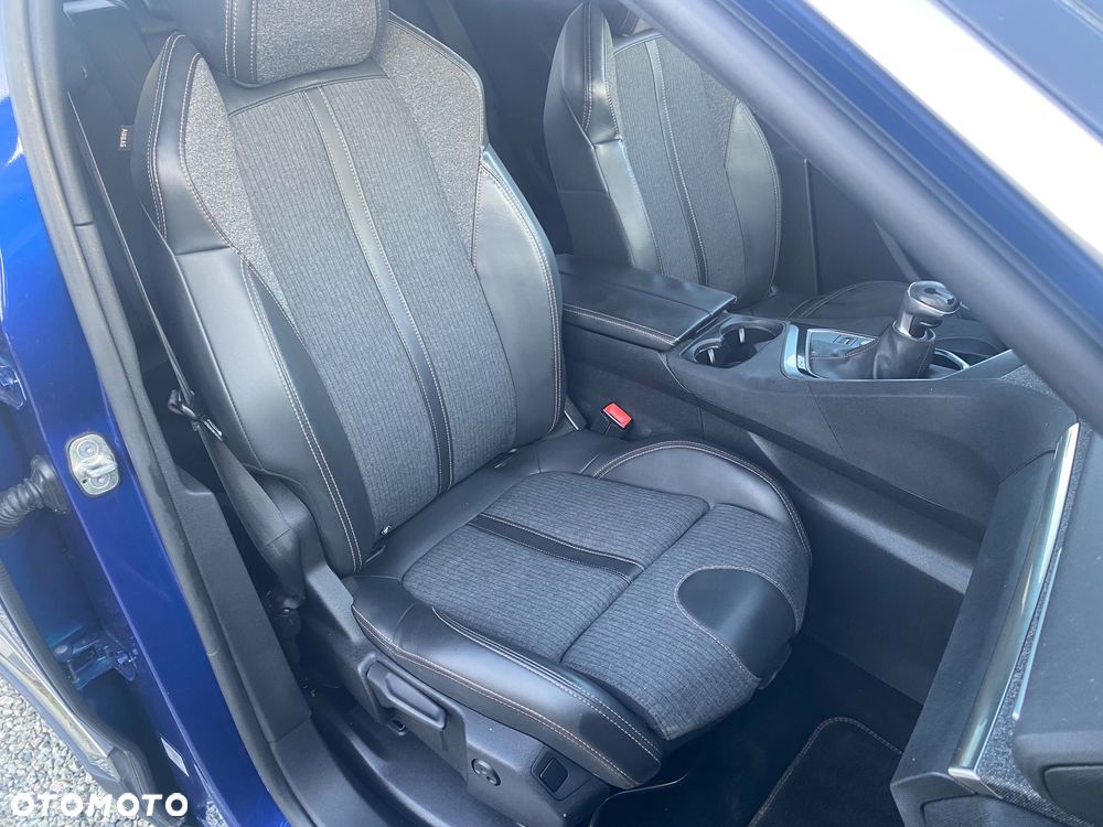 Peugeot 3008 BlueHDi 150 Stop & Start Business-Line - 28