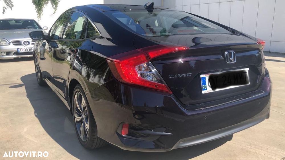 Honda Civic 1.5 i-VTEC Turbo CVT Elegance - 5