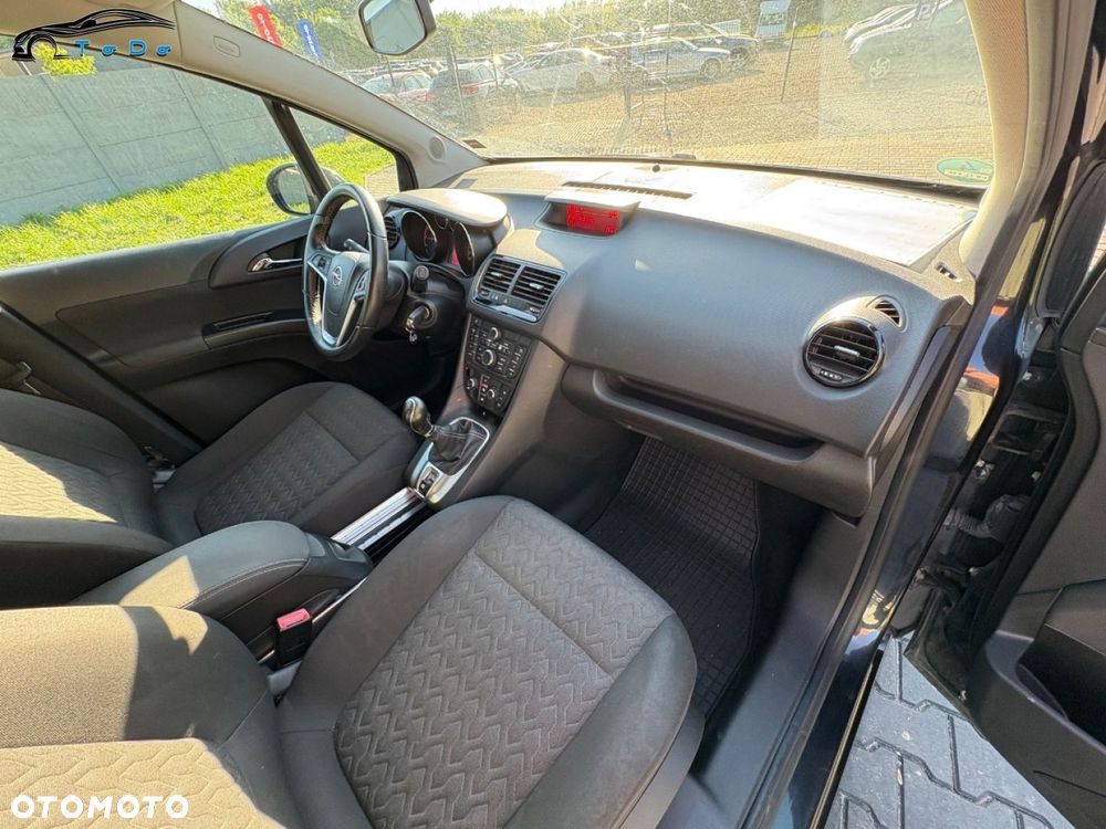 Opel Meriva 1.4 T Cosmo S&S - 27
