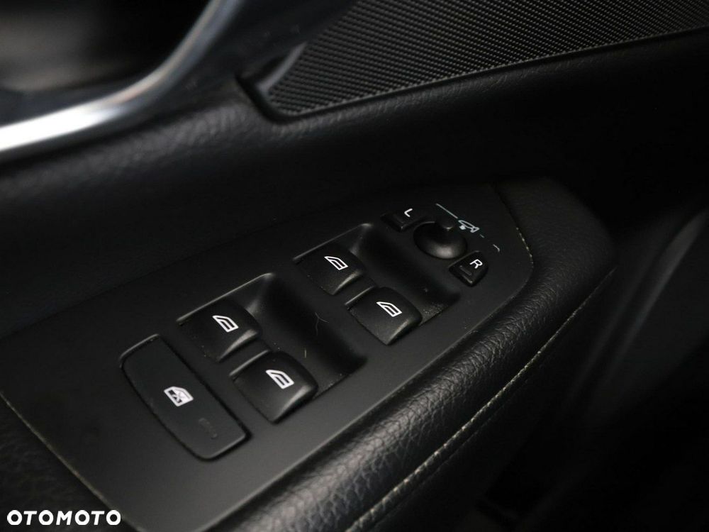 Volvo V90 D3 Momentum - 33