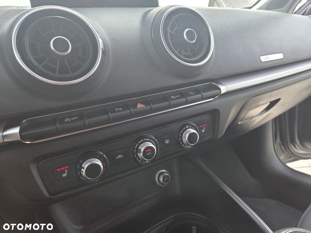 Audi A3 Sportback 2.0 TDI Ambiente - 19