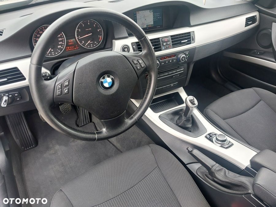 BMW Seria 3 320i Edition Lifestyle - 16