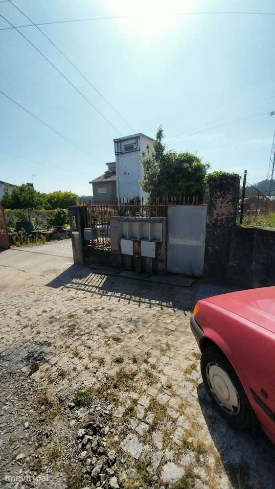 Edifício industrial  com 2000 m2 em Sandim - Grande imagem: 4/14