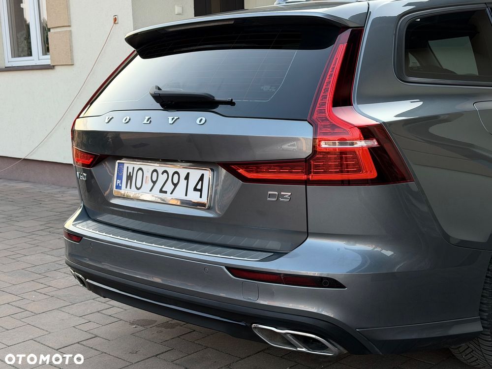 Volvo V60 D3 Momentum - 27