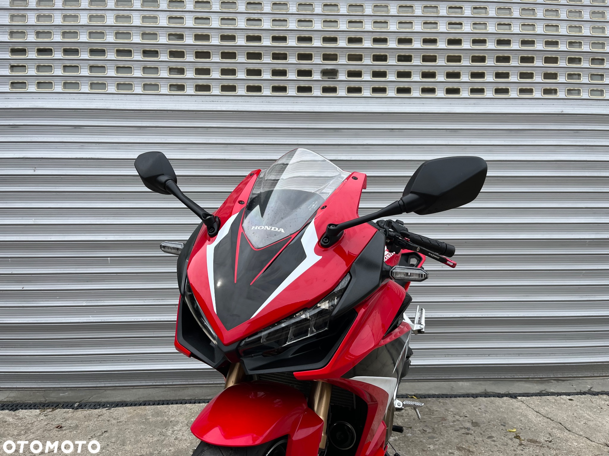 Honda CBR - 25