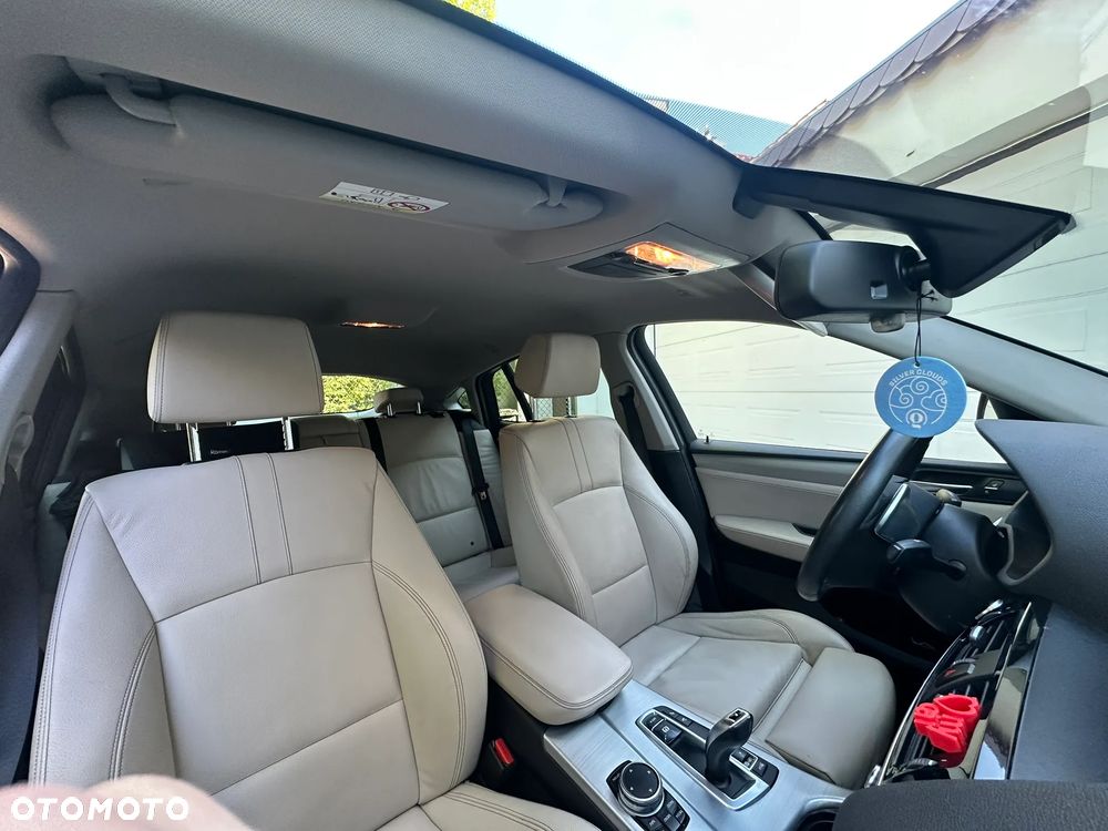BMW X4 xDrive20d xLine - 16