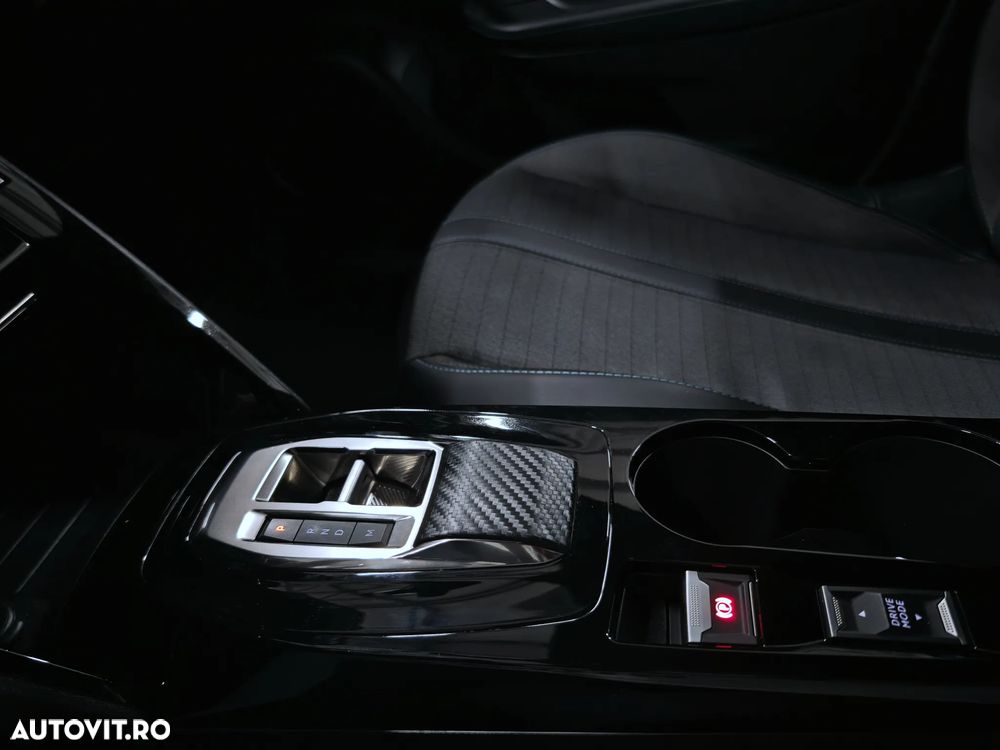 Peugeot 2008 PureTech 130 EAT8 Allure - 27