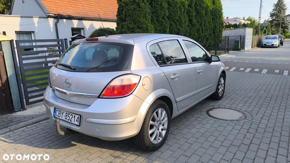 Opel Astra - 4