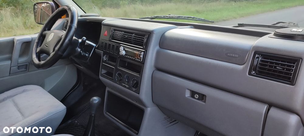 Volkswagen Transporter - 12