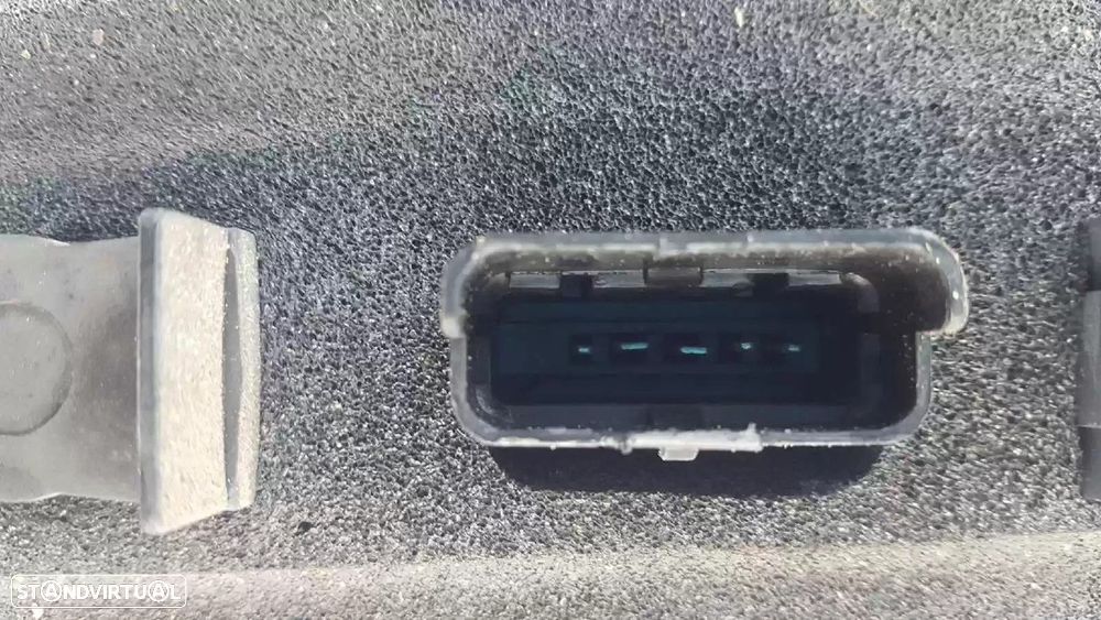 FAROLIM TRASEIRO ESQUERDO NISSAN MICRA III 2004 -B6555AX720 - 1