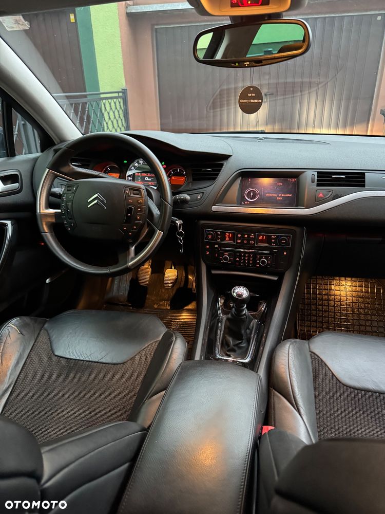 Citroën C5 HDi 135 Exclusive - 9