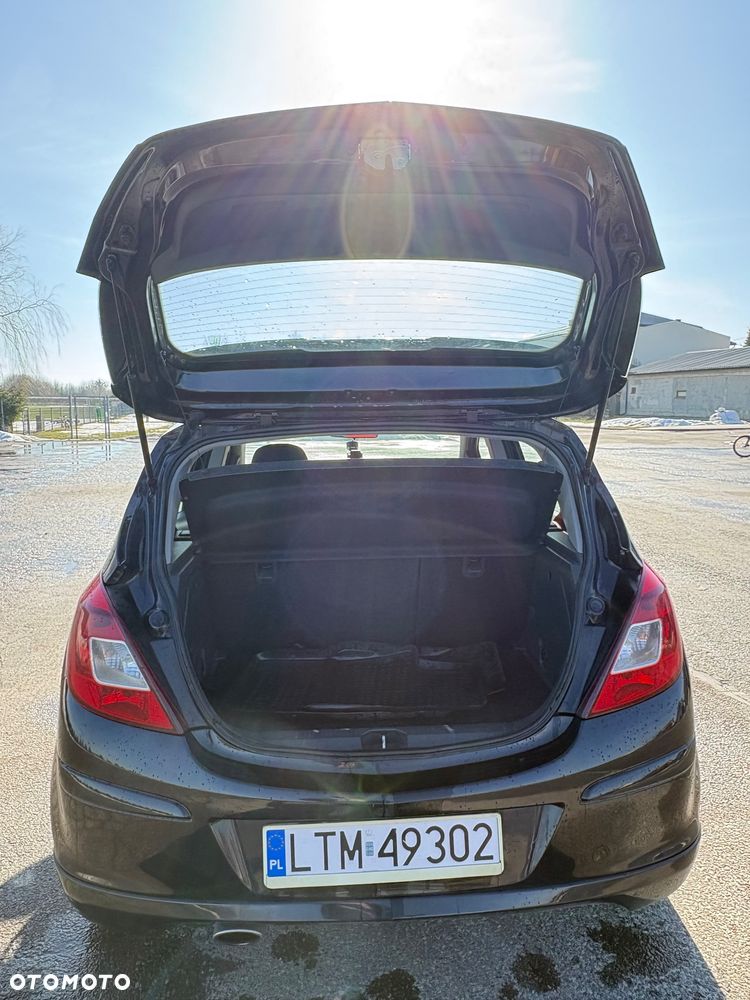 Opel Corsa 1.6T GSI - 13