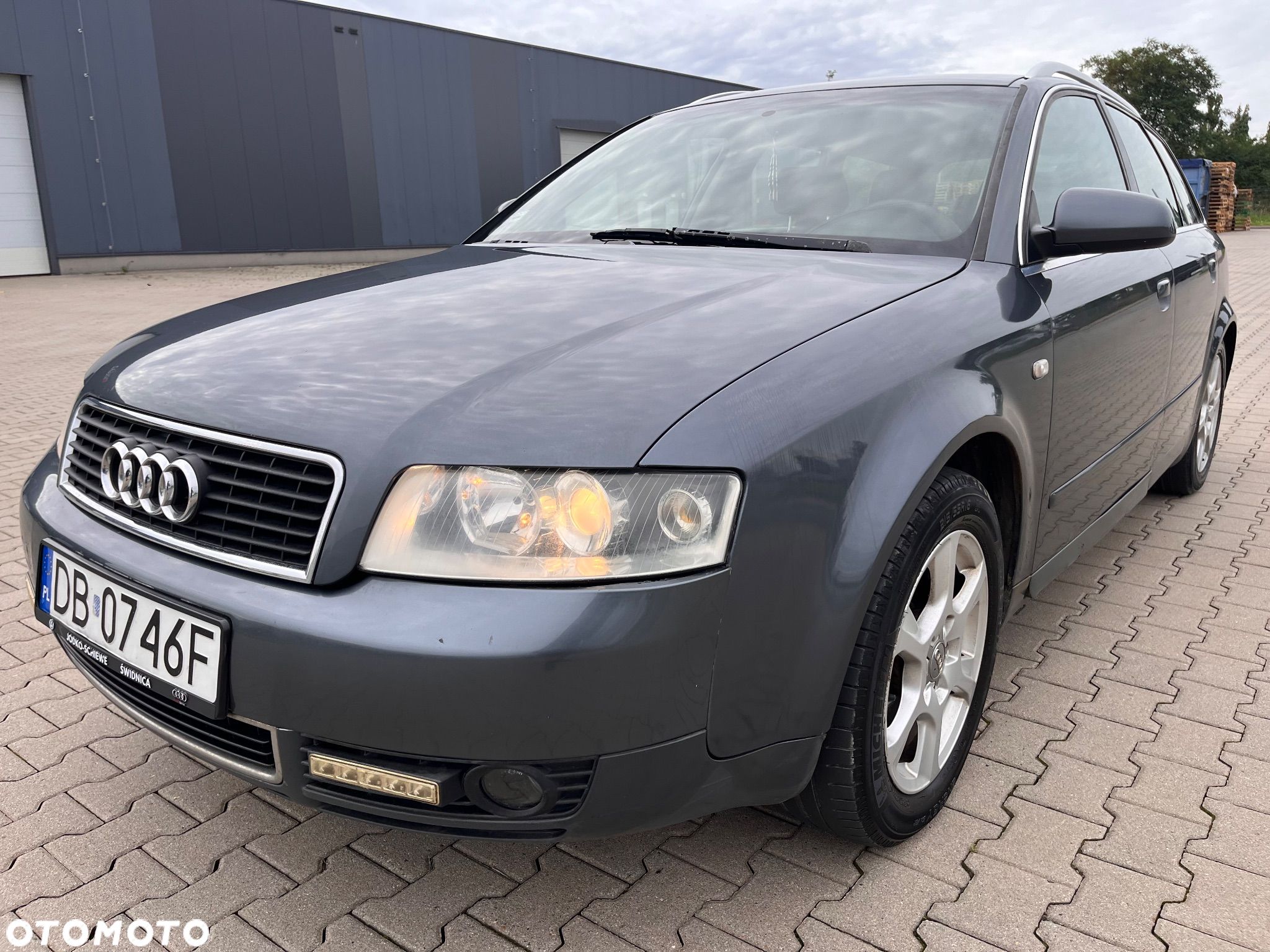 Audi A4 ver-2-0 - 1