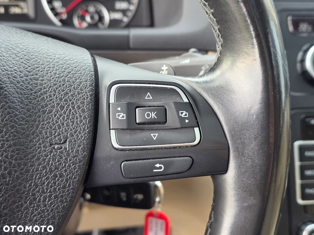 Volkswagen Touran 1.6 TDI DPF Highline DSG - 32