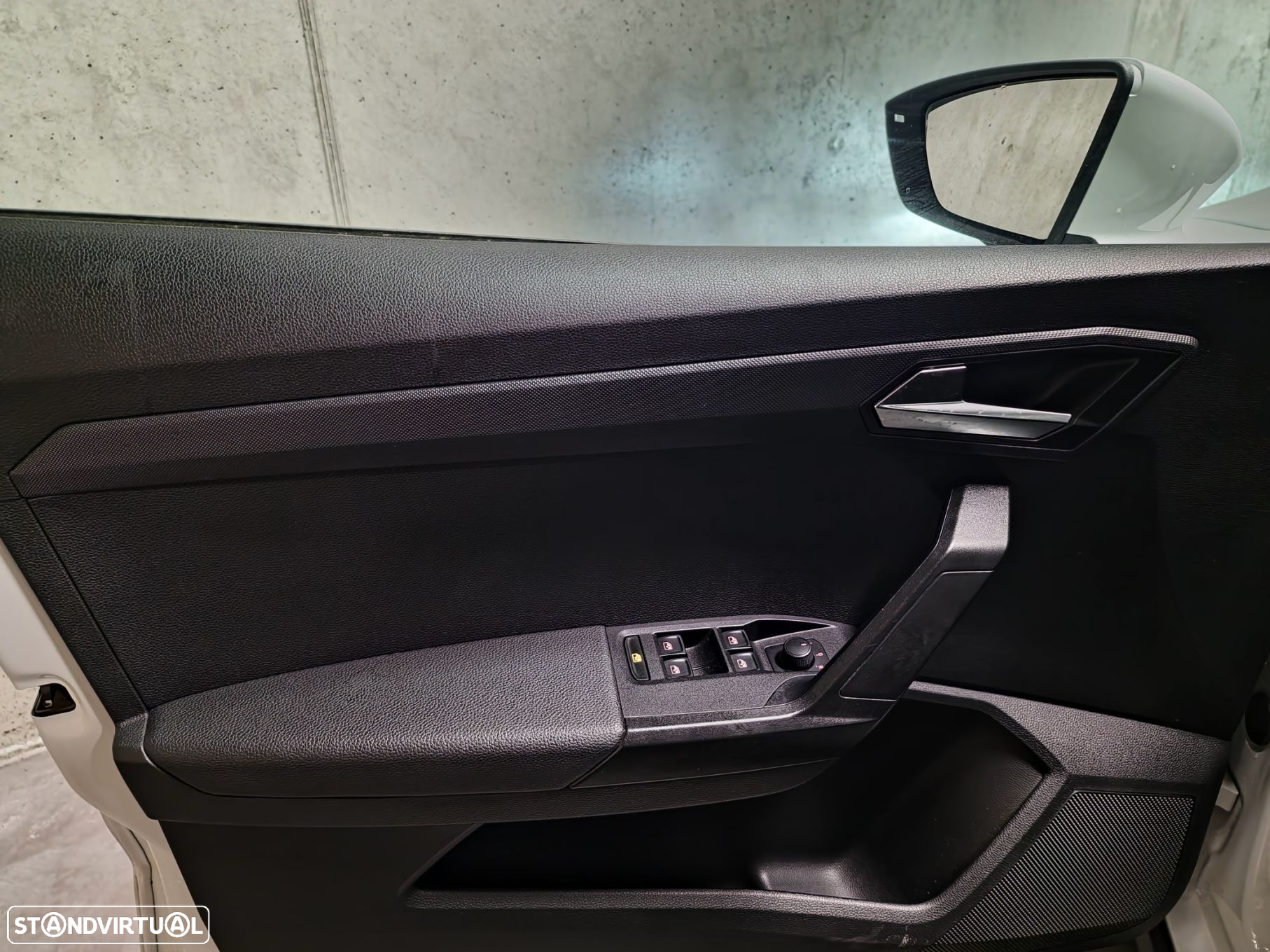 SEAT Arona 1.0 TSI Style DSG - 27