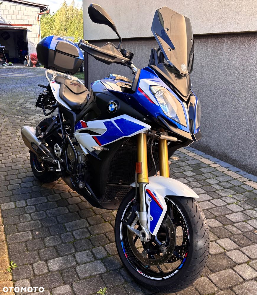 BMW XR - 1
