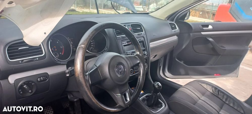 Dezmembram VW Golf VI 2.0 TDI CFHC - 2