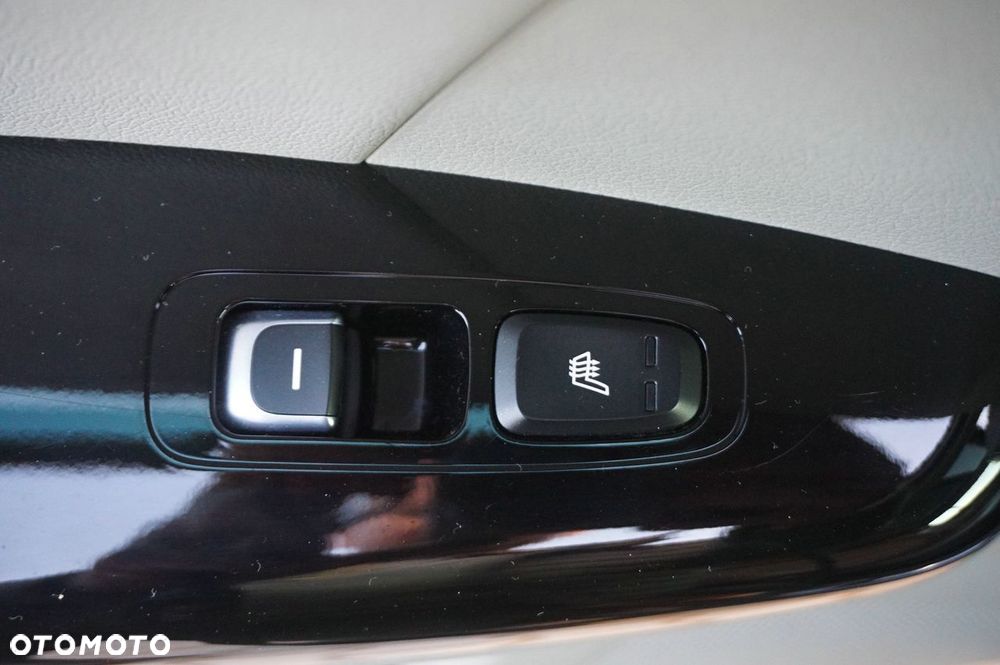 Kia Sportage 2,0 CRDI AWD Platinum - 23