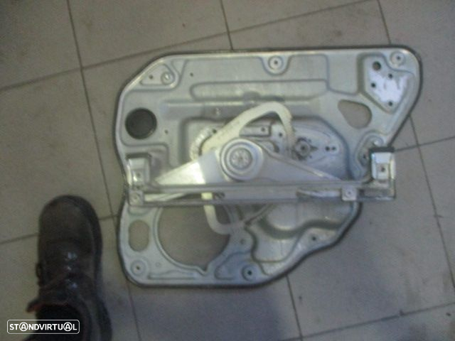 Elevador Sem Motor 992673101 VOLVO V50 SW 2004 5P TE - 3