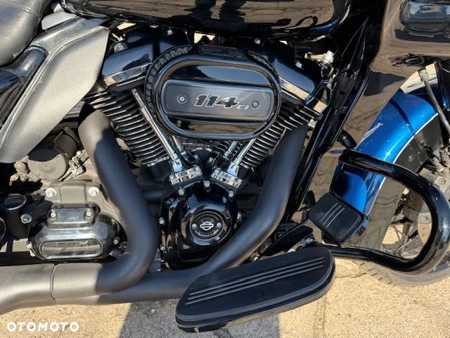Harley-Davidson Touring Road Glide - 19
