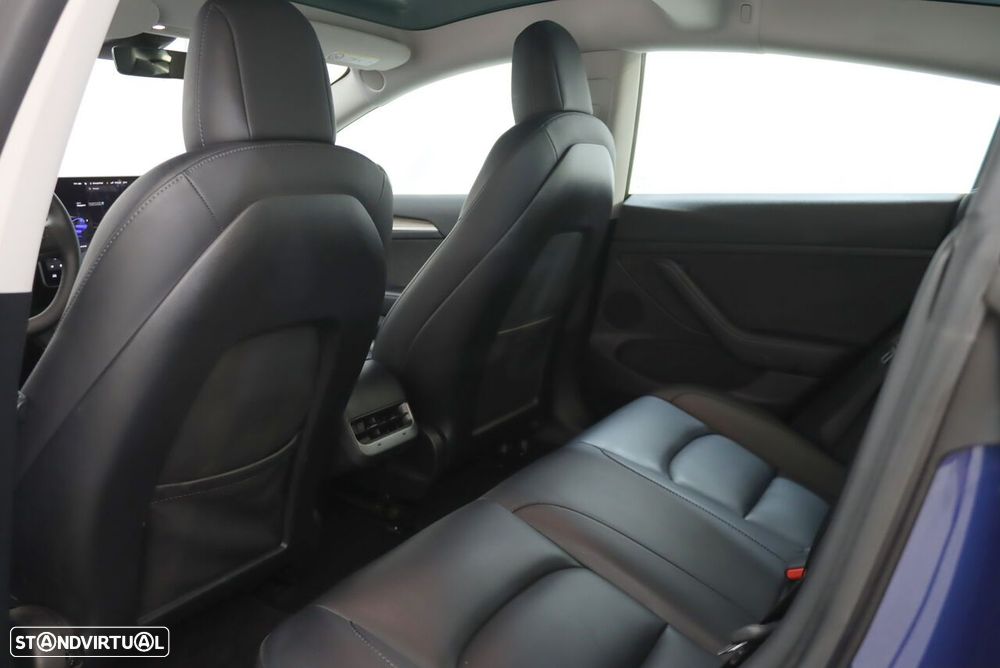 Tesla Model 3 Long Range Tração Traseira - 10