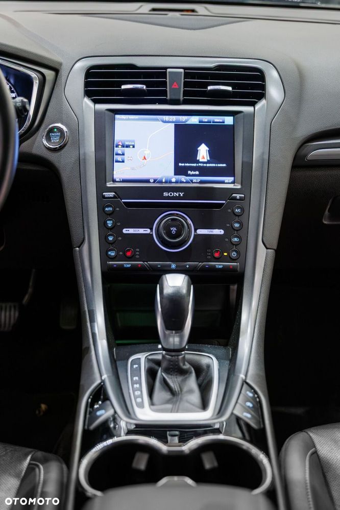 Ford Mondeo 2.0 TDCi Titanium PowerShift - 33