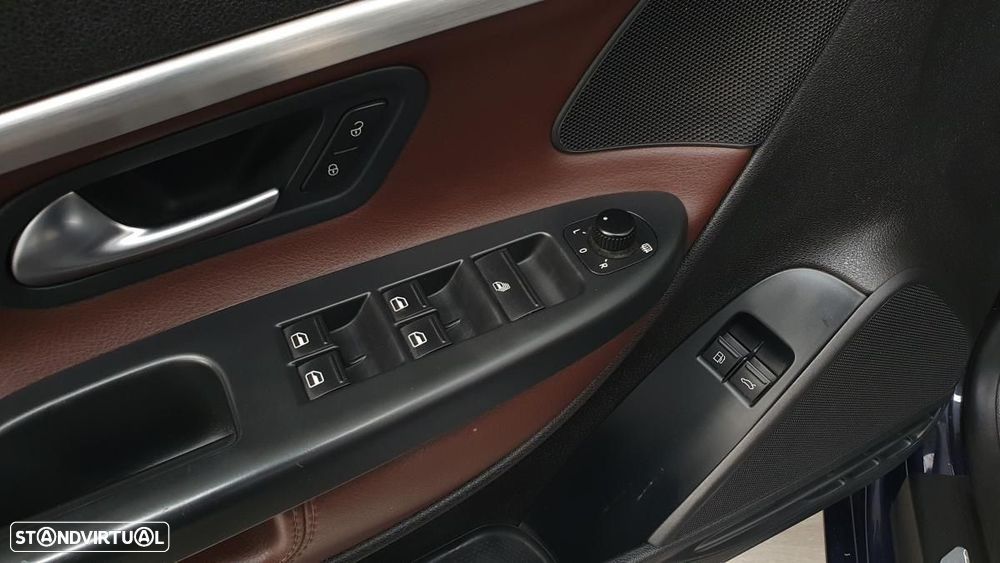 VW EOS 2.0 TDi DPF Exclusive - 24