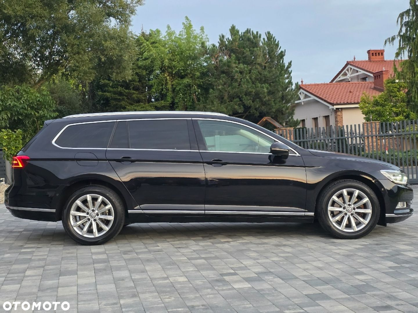 Volkswagen Passat - 8