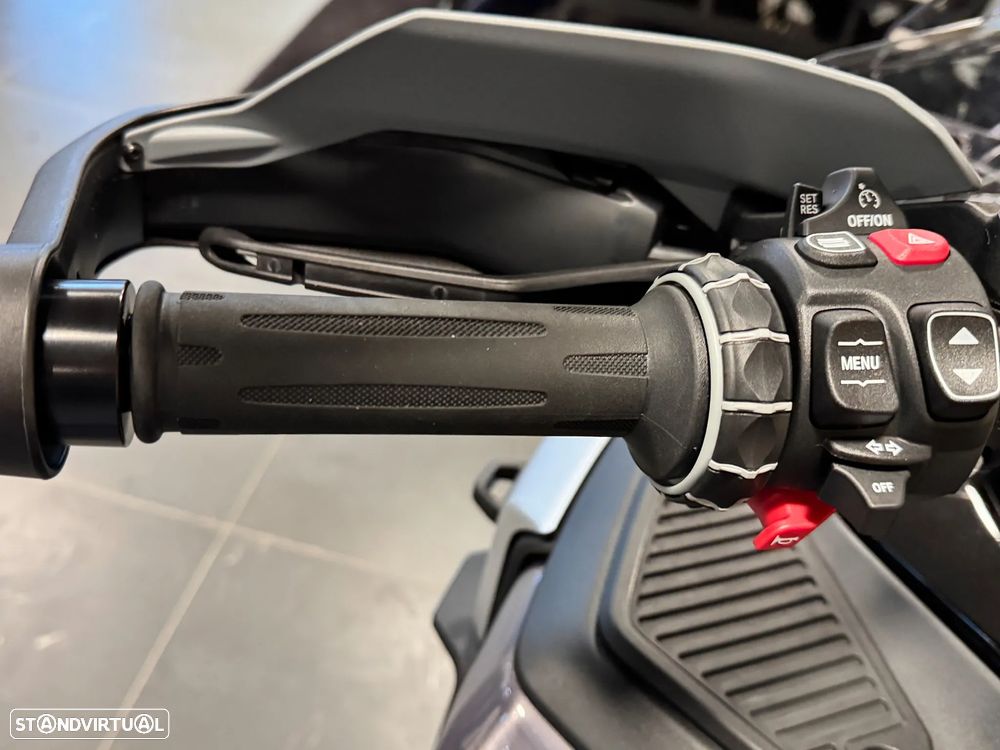 BMW R 1300 GS Adventure - 2