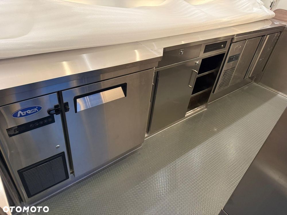 Esselmann Deli Food 400 przyczepa gastronomiczna z wyposażeniem - 4