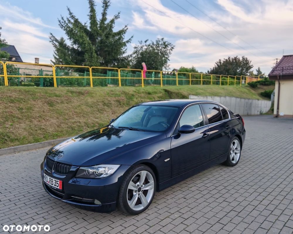 BMW Seria 3 325i - 11