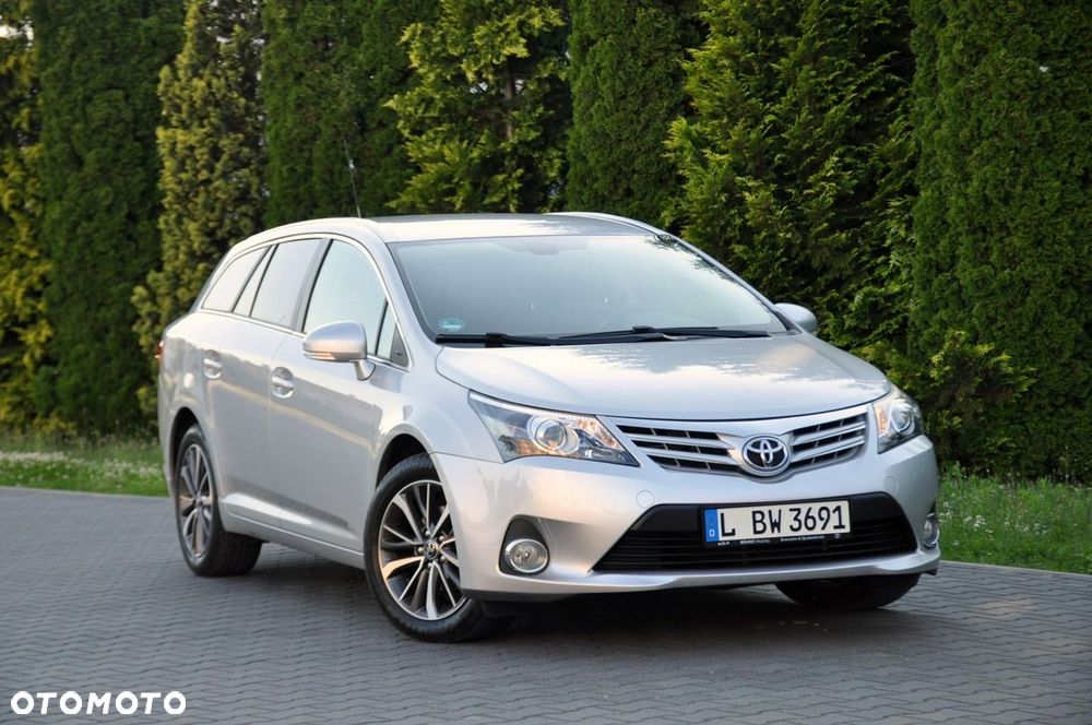 Toyota Avensis - 2