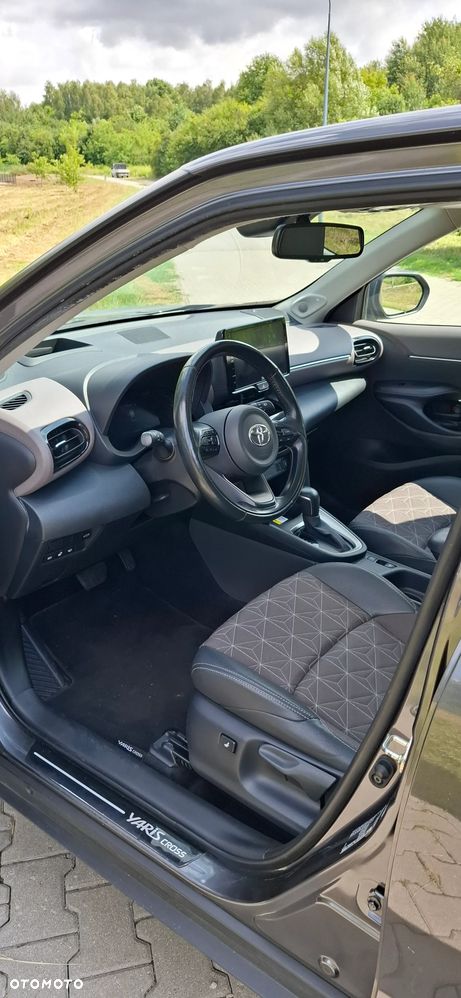 Toyota Yaris Cross Hybrid 1.5 Executive - 28