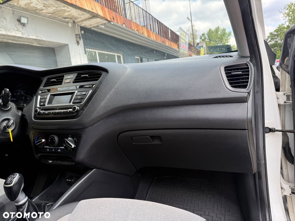 Hyundai i20 1.1 CRDi BlueDrive Comfort - 14
