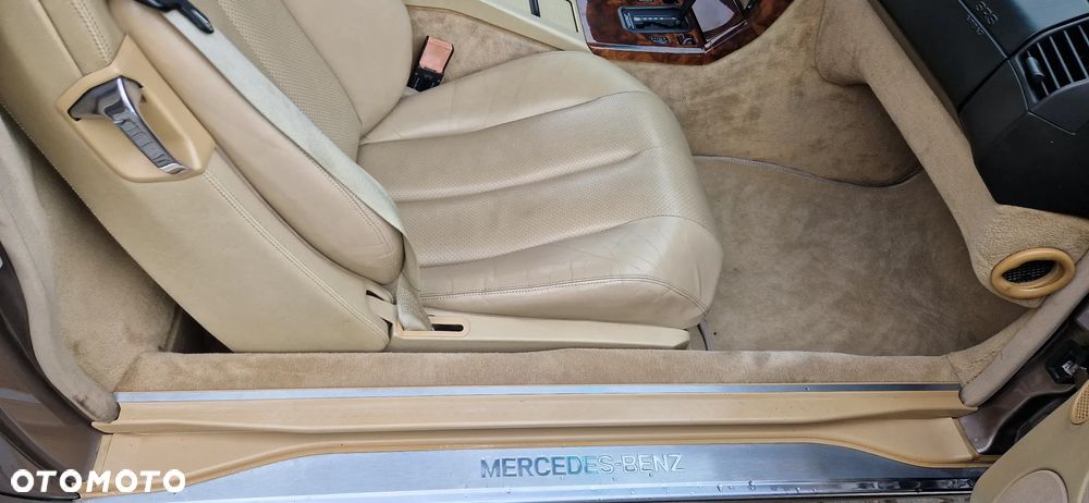 Mercedes-Benz SL - 15