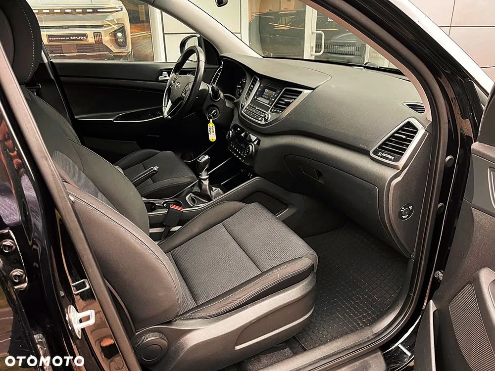 Hyundai Tucson 1.6 GDI BlueDrive Comfort 2WD - 9