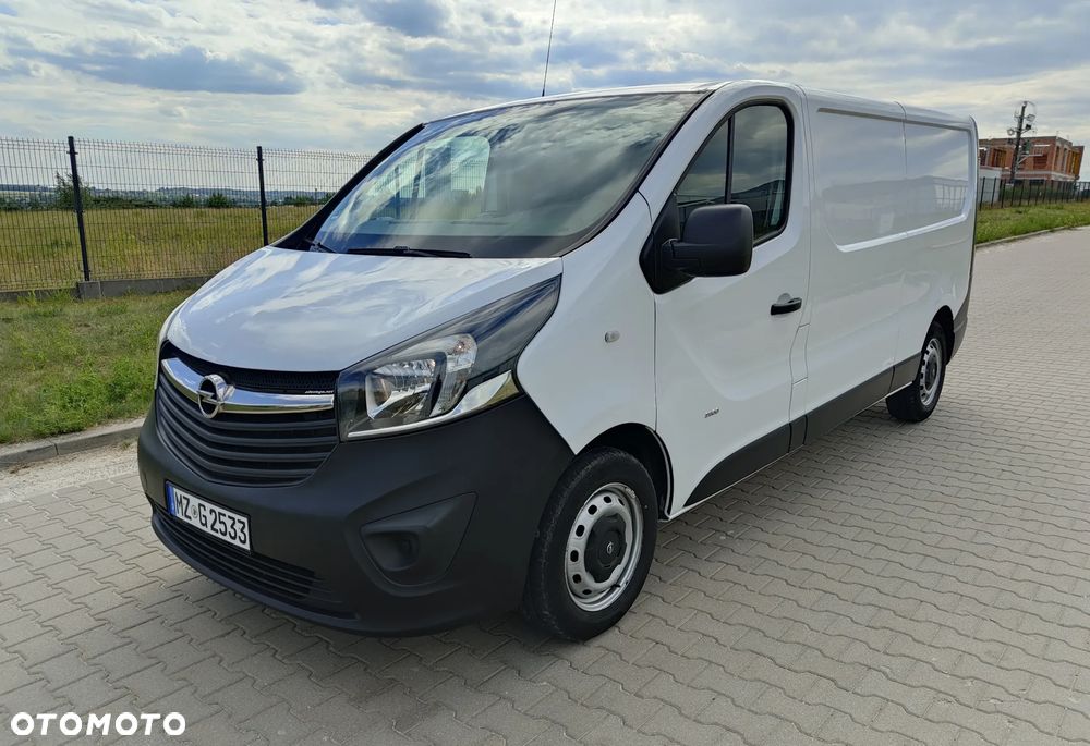 Opel Vivaro - 1