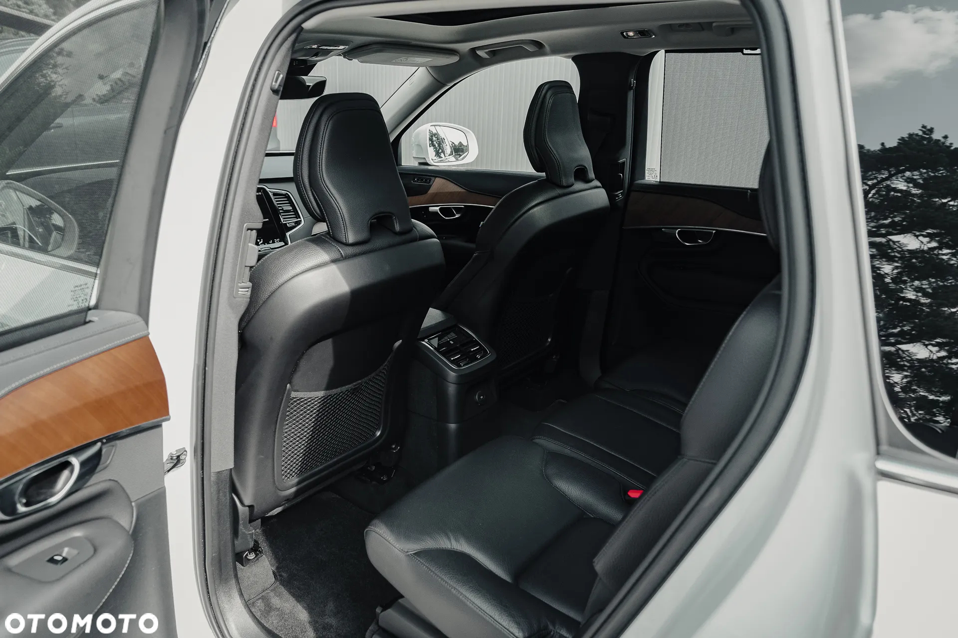 Volvo XC 90 T8 AWD Recharge Geartronic Inscription Edition - 26