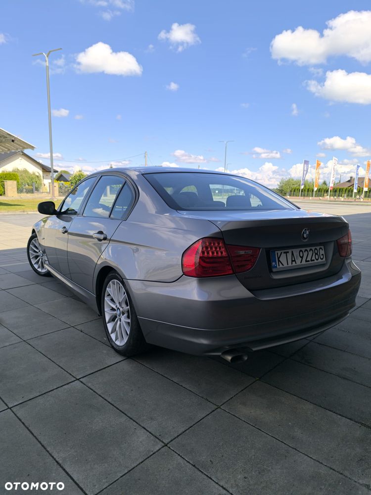 BMW Seria 3 316d - 5