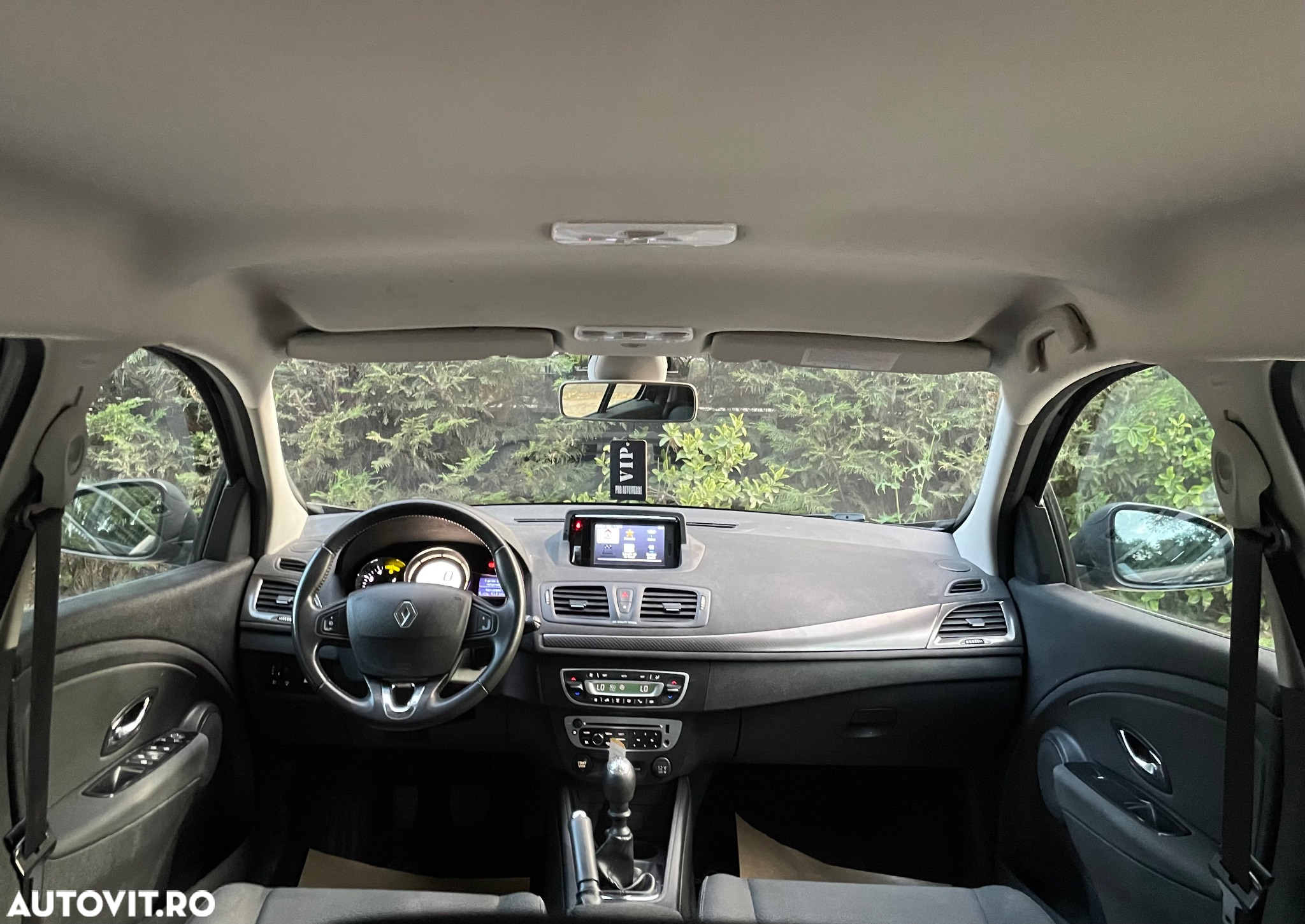 Renault Megane ENERGY dCi 110 Start & Stop LIMITED - 17
