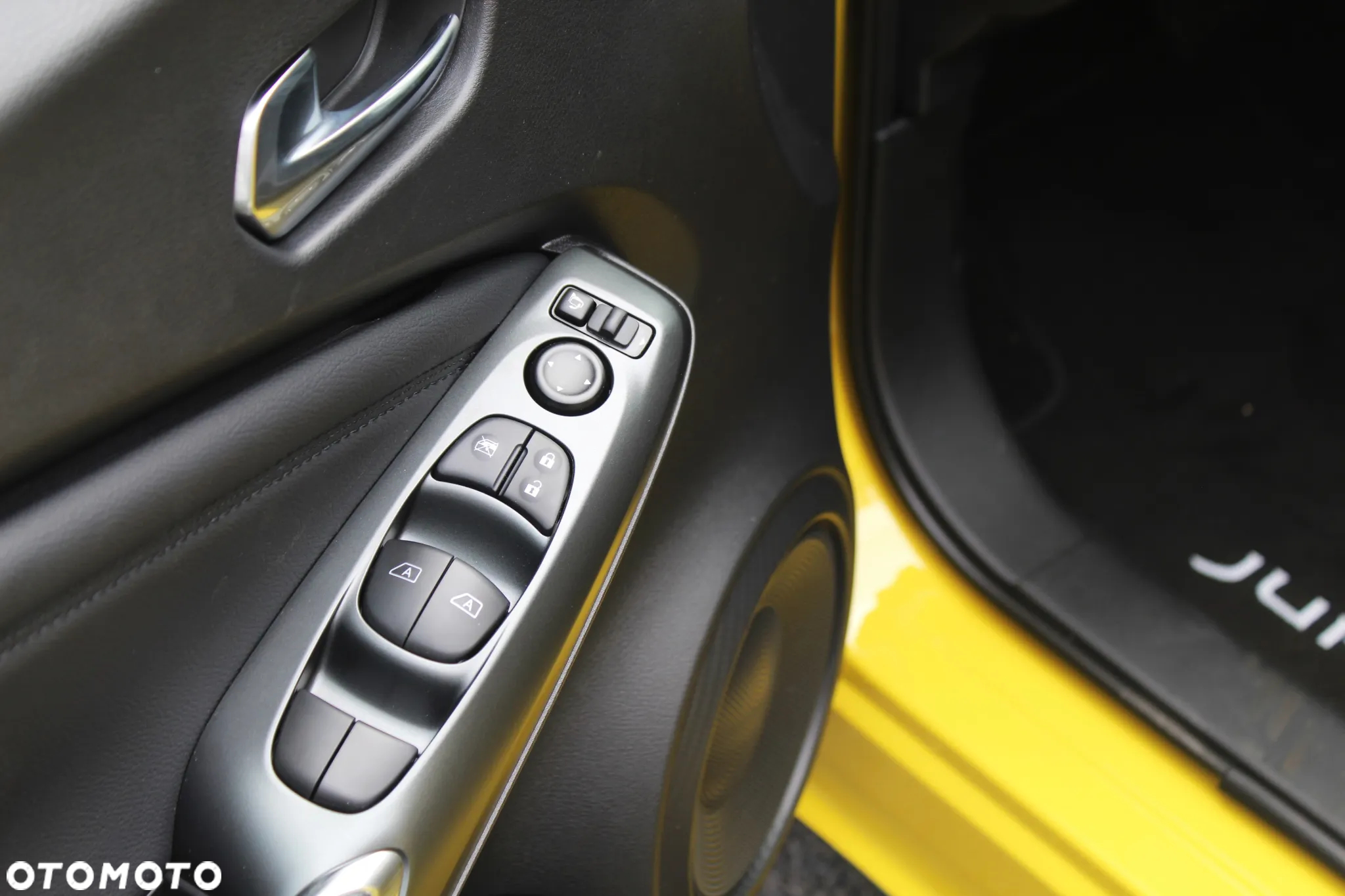 Nissan Juke 1.6 Hybrid N-Connecta AMT - 19