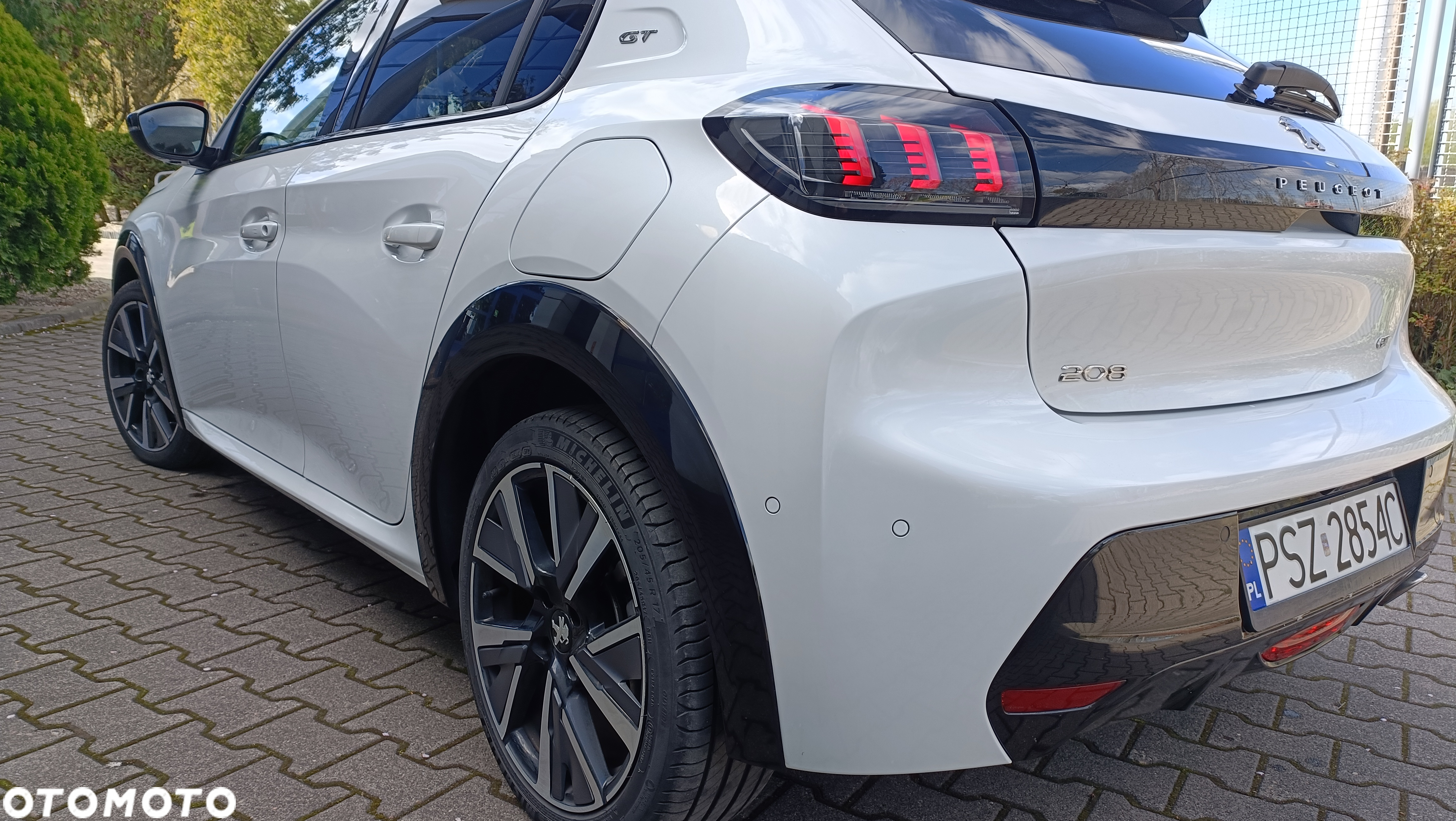 Peugeot 208 1.5 BlueHDi GT S&S - 7