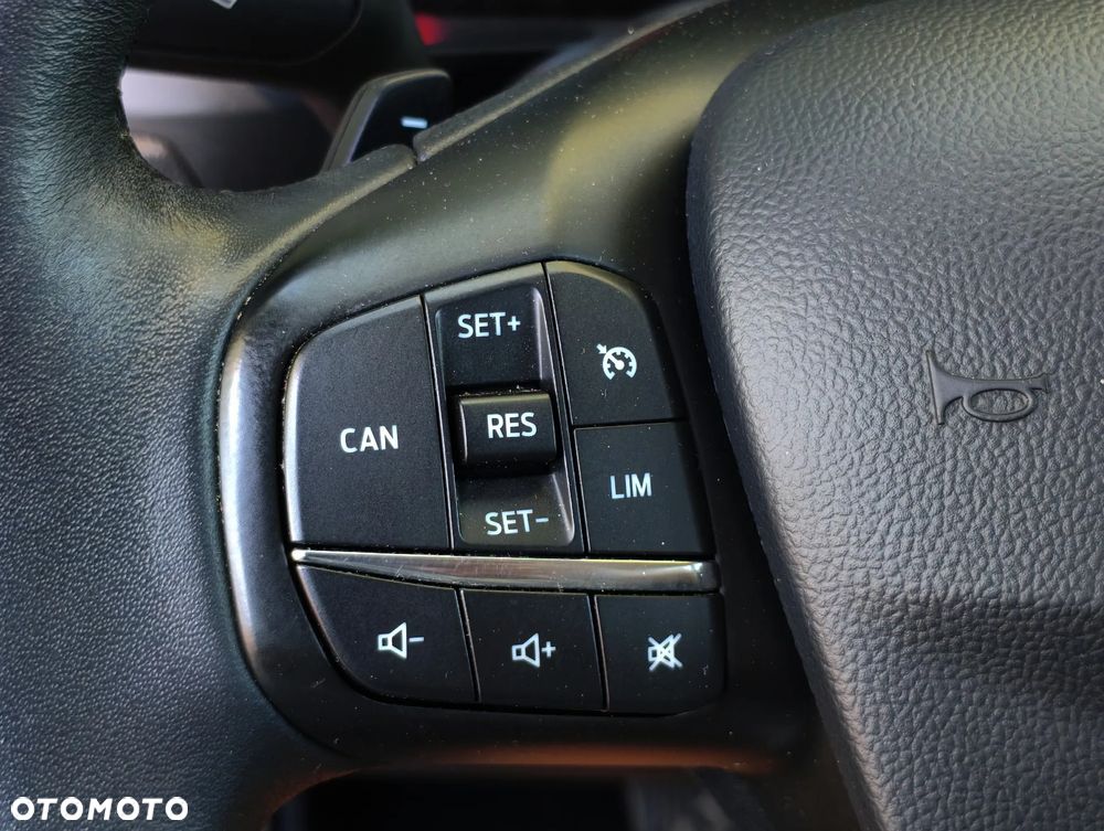 Ford Focus 1.5 EcoBlue Start-Stopp-System TITANIUM X - 16