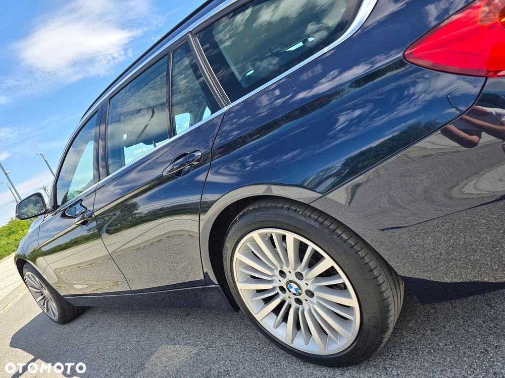 BMW Seria 3 328i Touring Luxury Line - 35