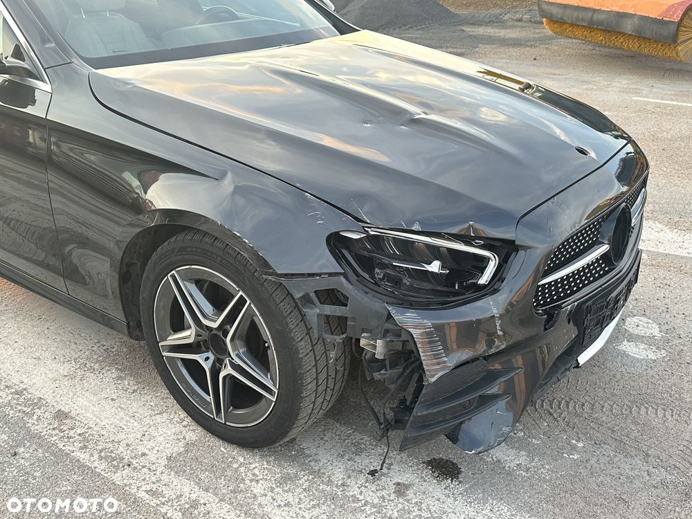 Mercedes-Benz Klasa E 220 d 4-Matic - 16