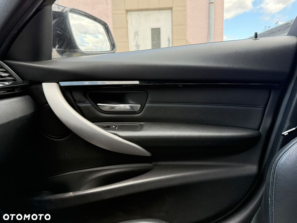 BMW Seria 3 320i GPF M Sport - 19